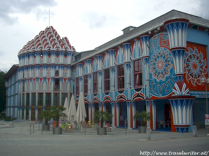 Ernst-Fuchs-Palast in Sankt Veit