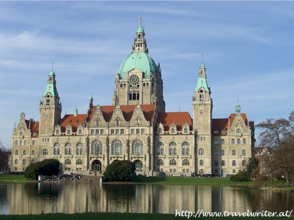 Blick auf das Neue Rathaus in Hannover