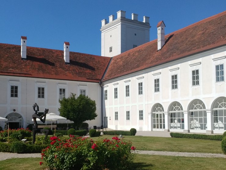 Schlösser und Burgen im Bezirk Linz-Land